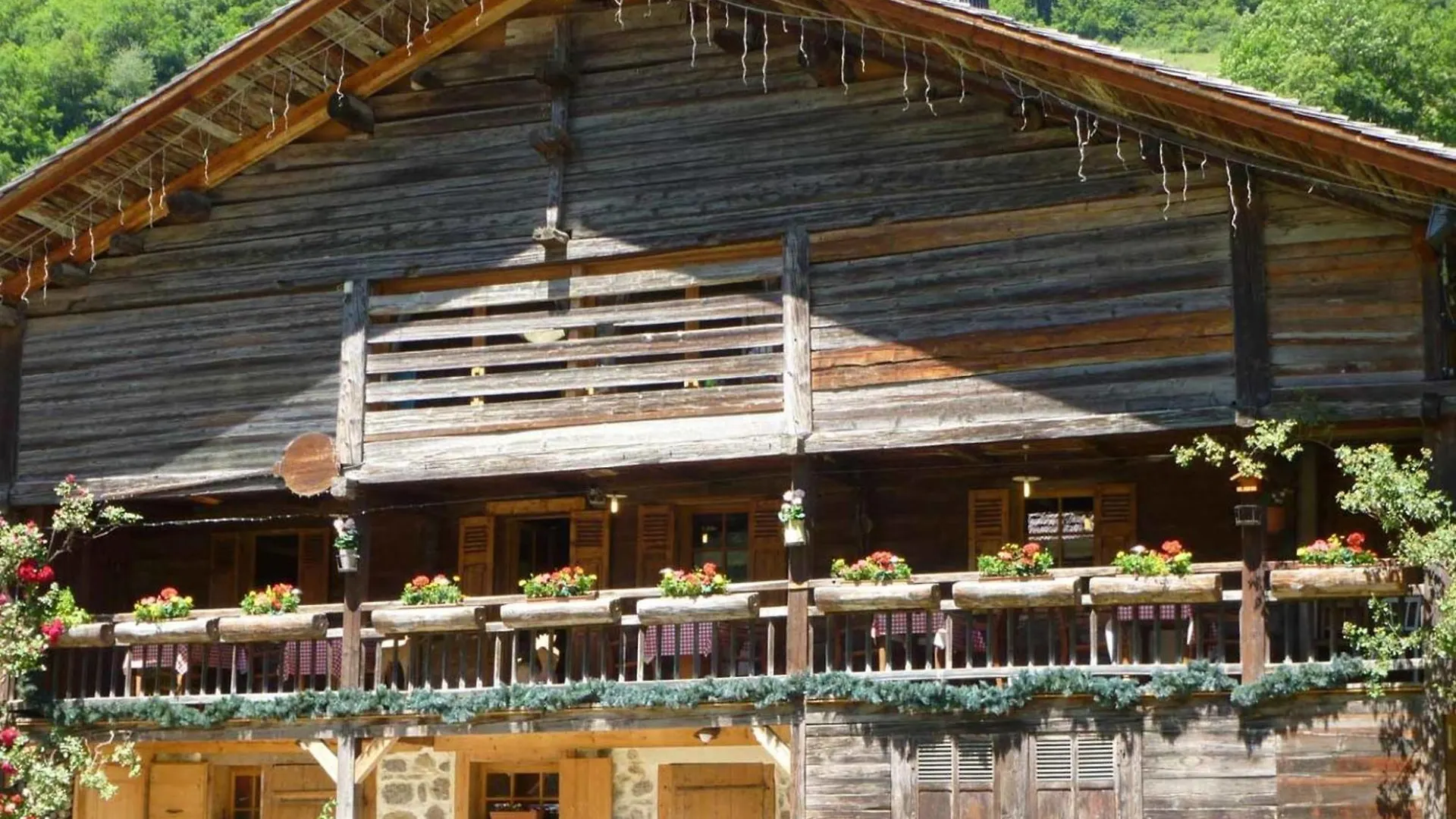 Appartement Montagnard Avec Sauna, Terrasse & Poele A Bois - Proche Pistes Et Commerces - Fr-1-467-87 Le Grand-Bornand France